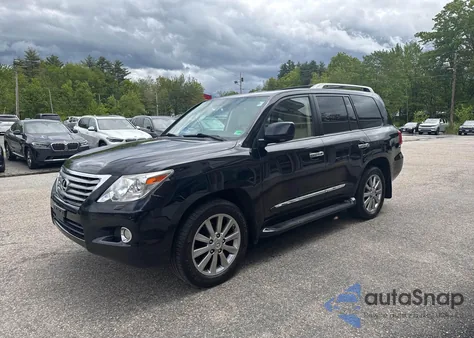2011 Lexus Lx 570 z USA, uszkodzony, nr VIN JTJHY7AX5B4082980